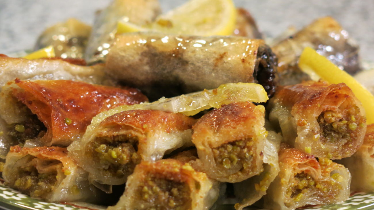 Baklava pistaći i baklava sa suvim šljivama