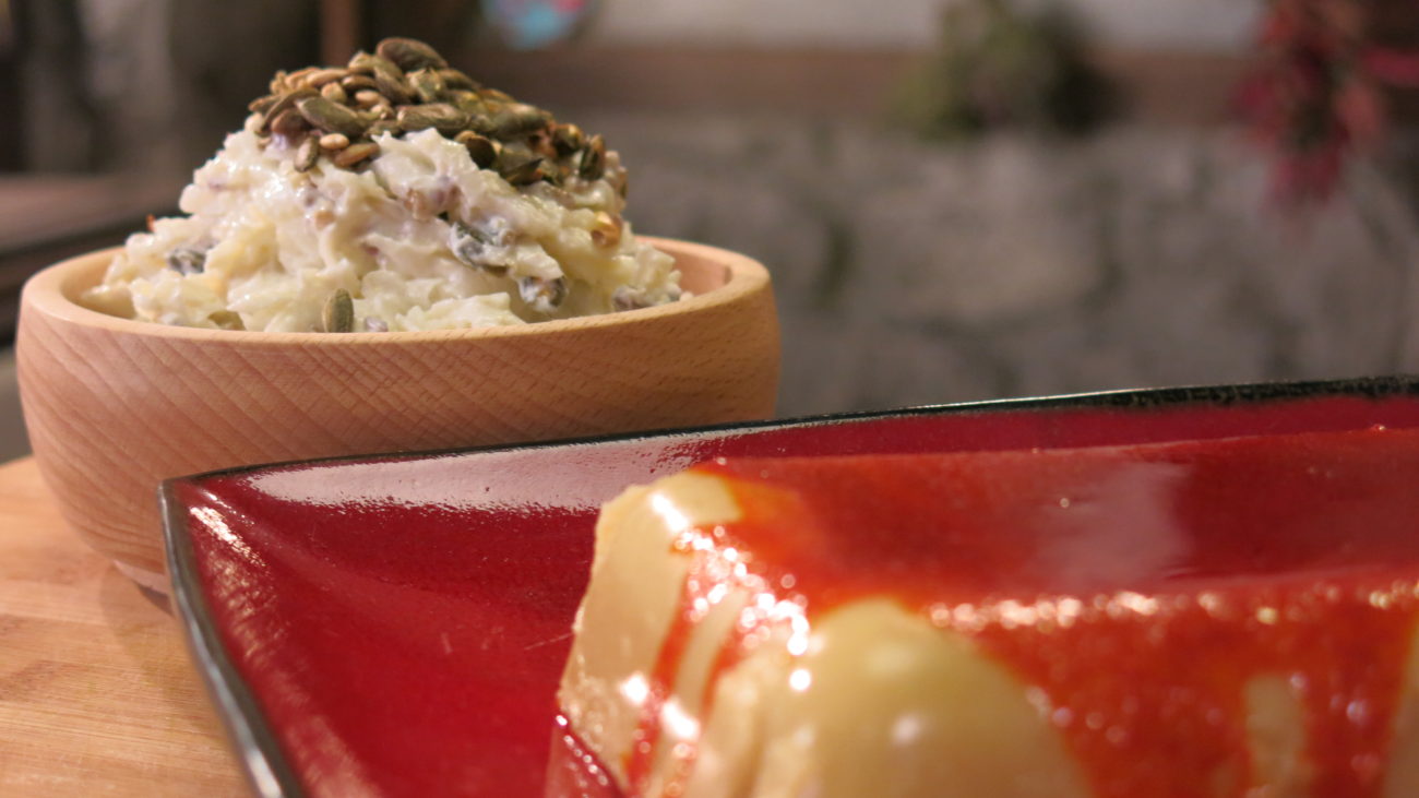 Pihtije od boba i salata od korenastog povrća