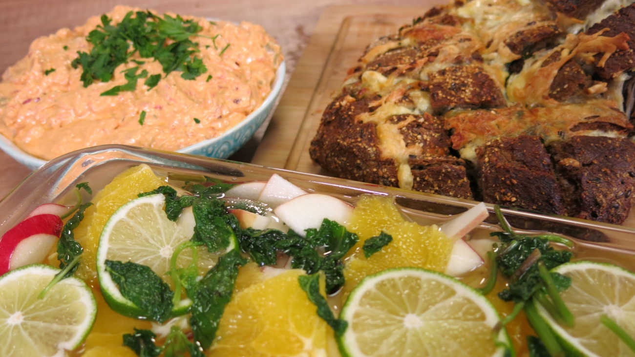 „Pull apart “ hleb i urnebes salata