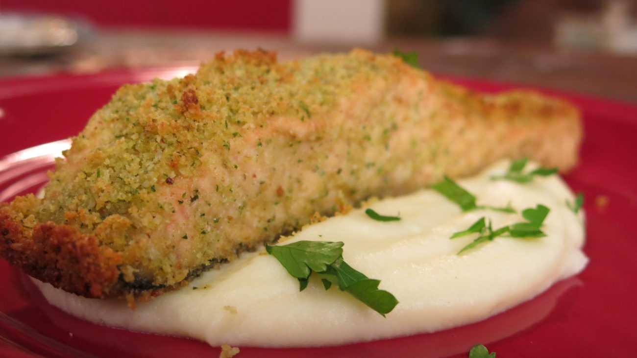 Losos u korici od parmezana, pire od celera, kolač sa kruškama
