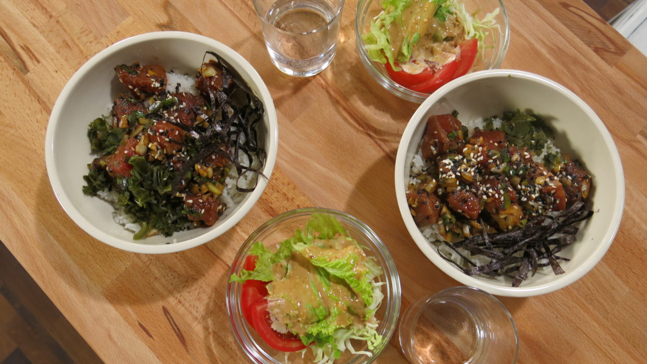 Tuna poke bowl na havajski način