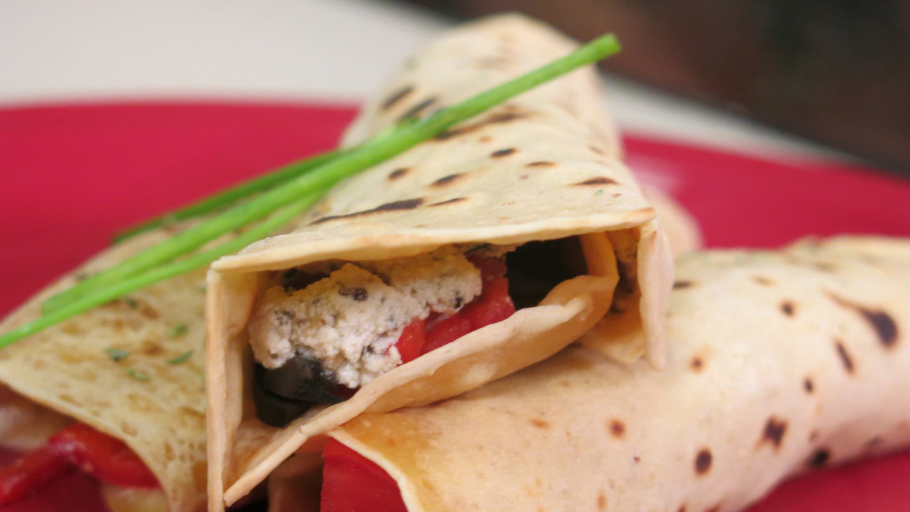 Posna proteinska torta, bezglutenska tortilja, kajgana bez jaja i glutena, namaz od tofu sira
