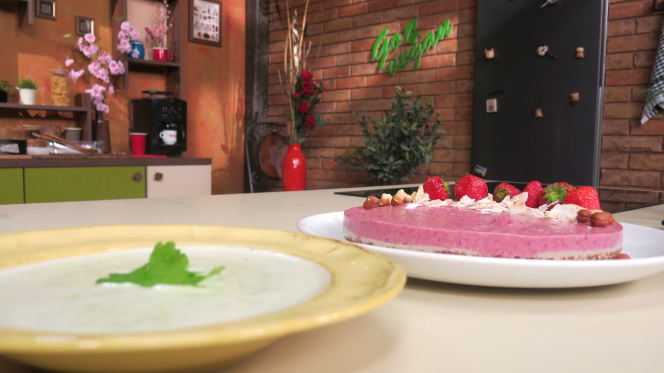 Ledena torta bez margarina i jaja, supa od bademovog mleka i graška